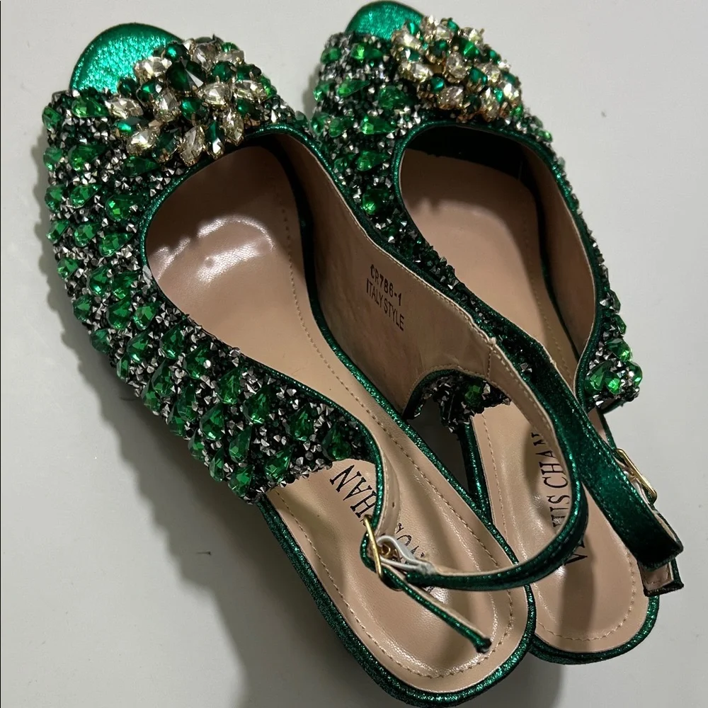 Green Embellished Women's Heels - Picture 12 of 17
